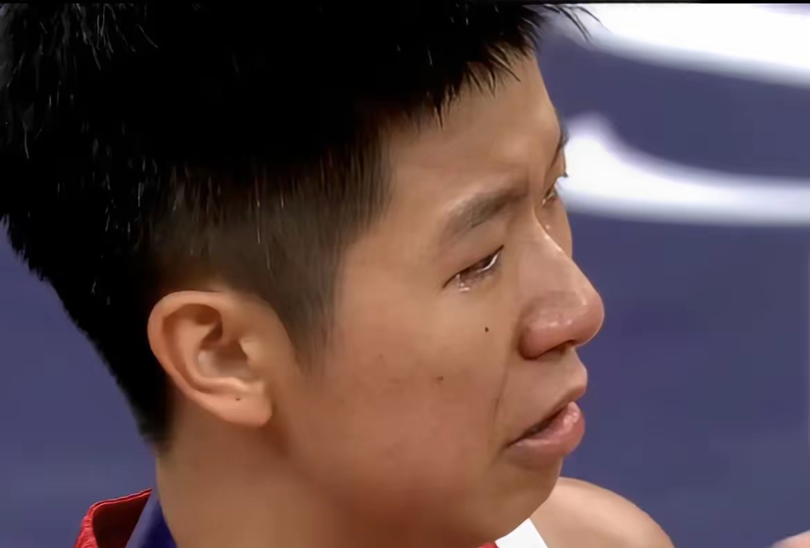 CBA季后赛倒计时，塞维利亚赛前再遭质疑，细节引发关注，悬念犹存，更衣室氛围转暖的简单介绍