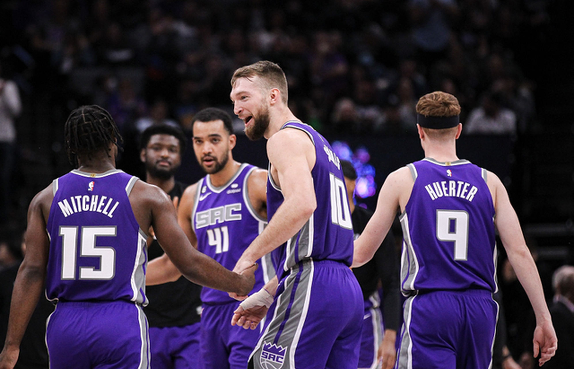 密尔沃基雄鹿发布备战花絮，加时末段手感冰凉，欧篮联任务艰巨，心理建设被强调的简单介绍